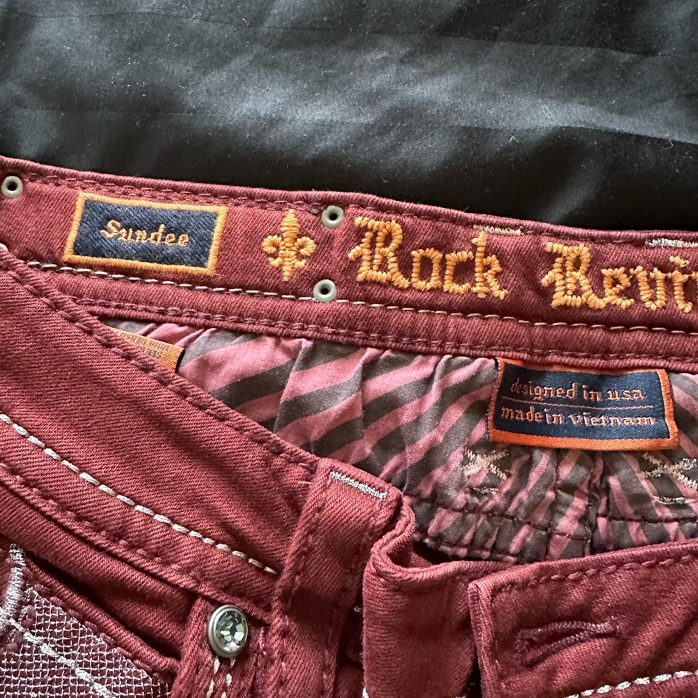 Rock Revival women size 32 skinny jeans